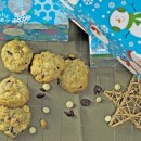 Oatmeal-Cranberry-Cookies-with-White-Chocolate-Pistachios-3