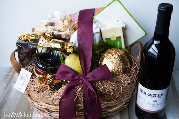 12 days of giveaways: Day 2 – Harry & David Gift Basket (Closed) | The