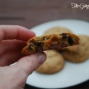 caramel-stuffed-chocolate-chip-cookies-1