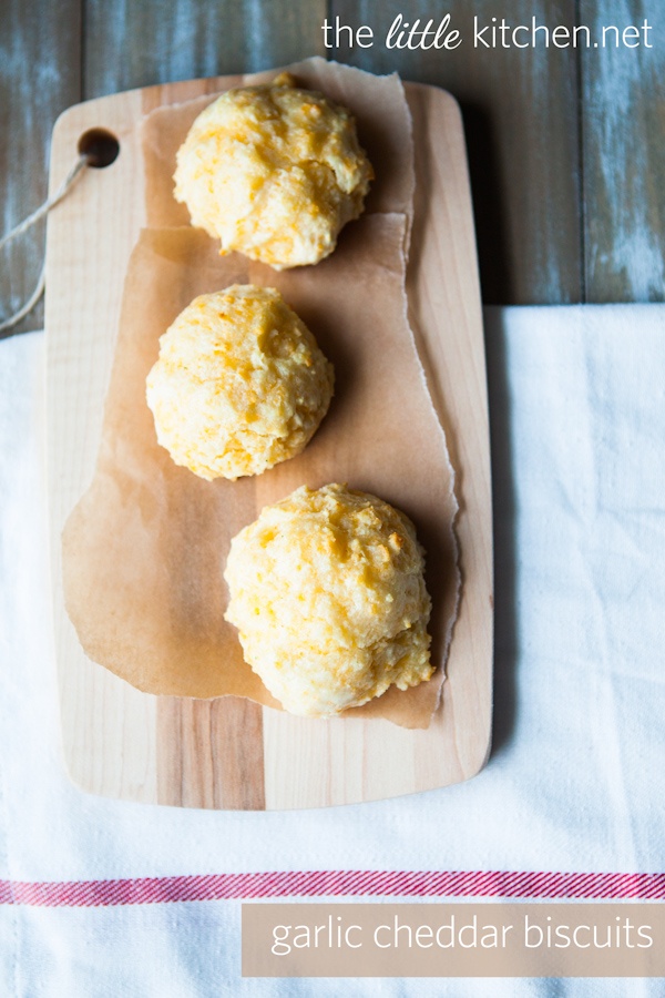 Garlic Cheddar Biscuits from thelittlekitchen.net