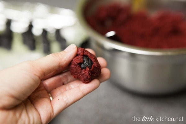 Red Velvet Oreo Truffles