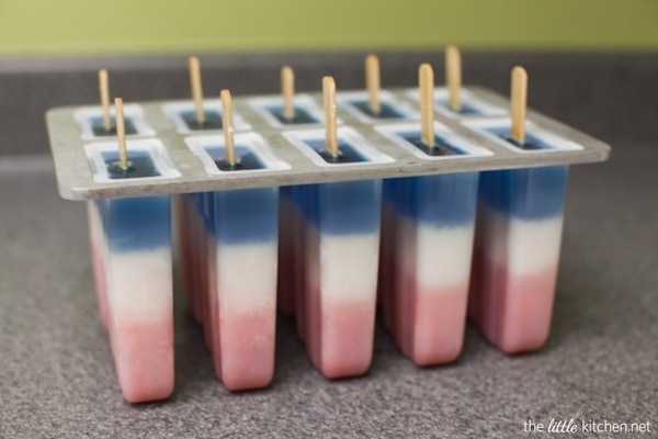 Red, White & Blue Popsicles from thelittlekitchen.net