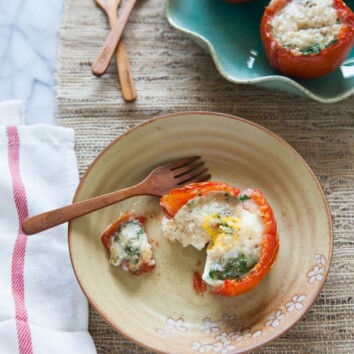 Baked Eggs in Tomatoes from thelittlekitchen.net