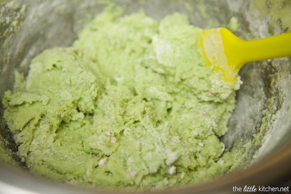 Pistachio Pudding Cupcakes from thelittlekitchen.net