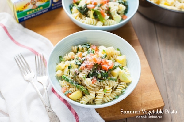 Summer Vegetable Pasta from thelittlekitchen.net