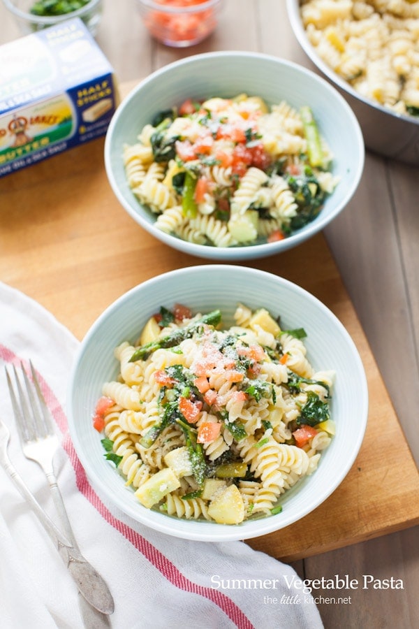 Summer Vegetable Pasta from thelittlekitchen.net