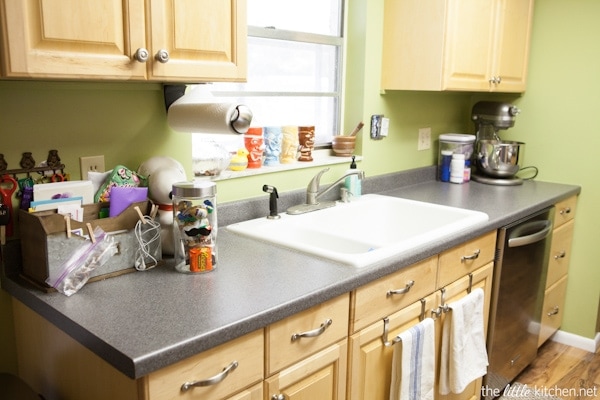 Kitchen Organizing Tip: You can use your cabinet doors as storage too!