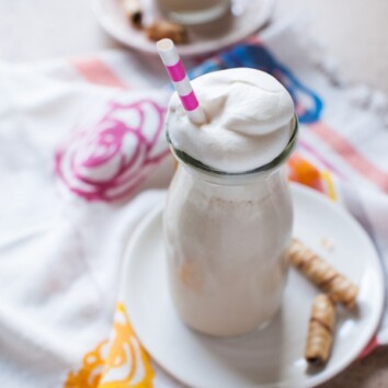 Cappuccino Milkshake from thelittlekitchen.net