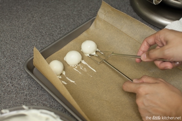 White Chocolate Cookie Butter Truffles from thelittlekitchen.net