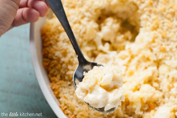 Baked Cauliflower Macaroni & Cheese from thelittlekitchen.net