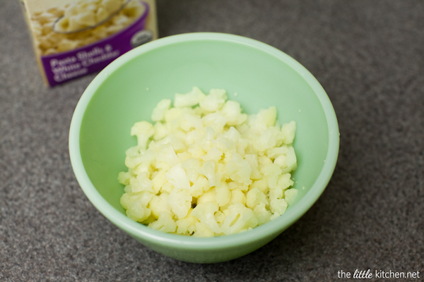 Baked Cauliflower Macaroni & Cheese from thelittlekitchen.net