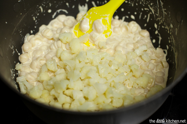 Baked Cauliflower Macaroni & Cheese from thelittlekitchen.net