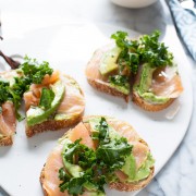 This toast is so simple yet amazing...because of the addition of smoked salmon! Avocado Toast with Smoked Salmon and Kale from thelittlekitchen.net