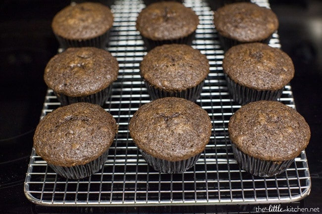 Oreo Cupcakes from thelittlekitchen.net