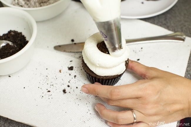 Oreo Cupcakes from thelittlekitchen.net