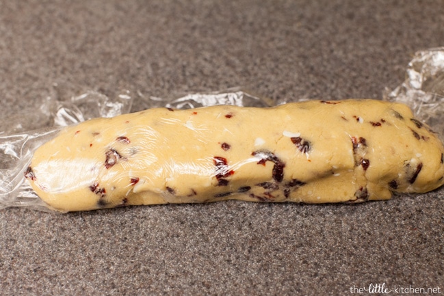 Cranberry White Chocolate Shortbread Cookies from thelittlekitchen.net