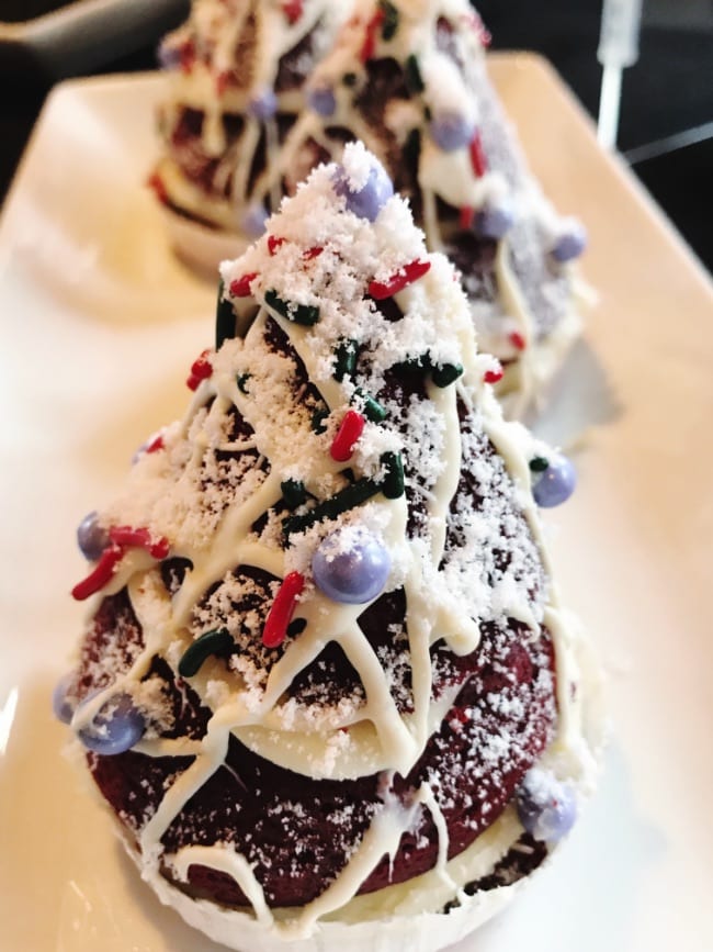 Walt Disney World trip Hollywood Studios holiday desserts