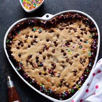 Chocolate Chip Cookie Cake from thelittlekitchen.net