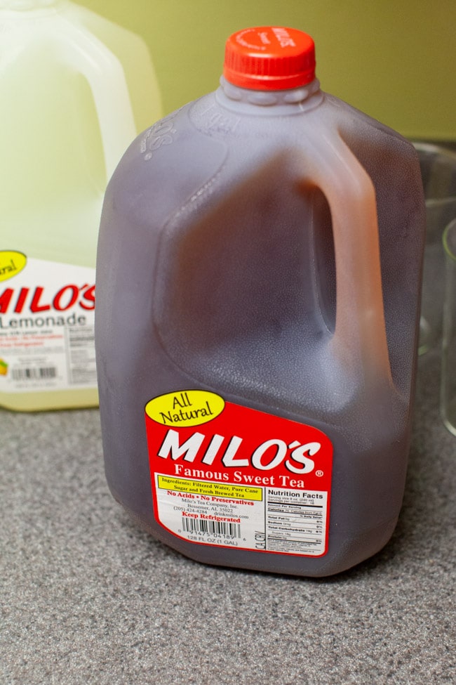 a jug of sweet tea and a jug of lemonade on the counter